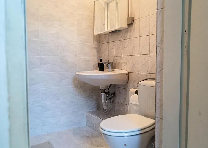 Stylish 3br With Lr Near Wiener Stadthalle Appartement Vienne