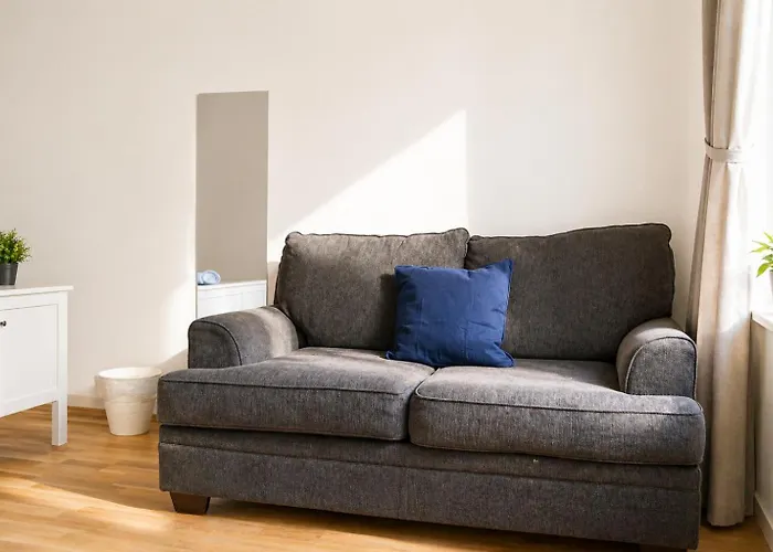 Stylish 3br With Lr Near Wiener Stadthalle *